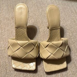 Bottega Veneta mules